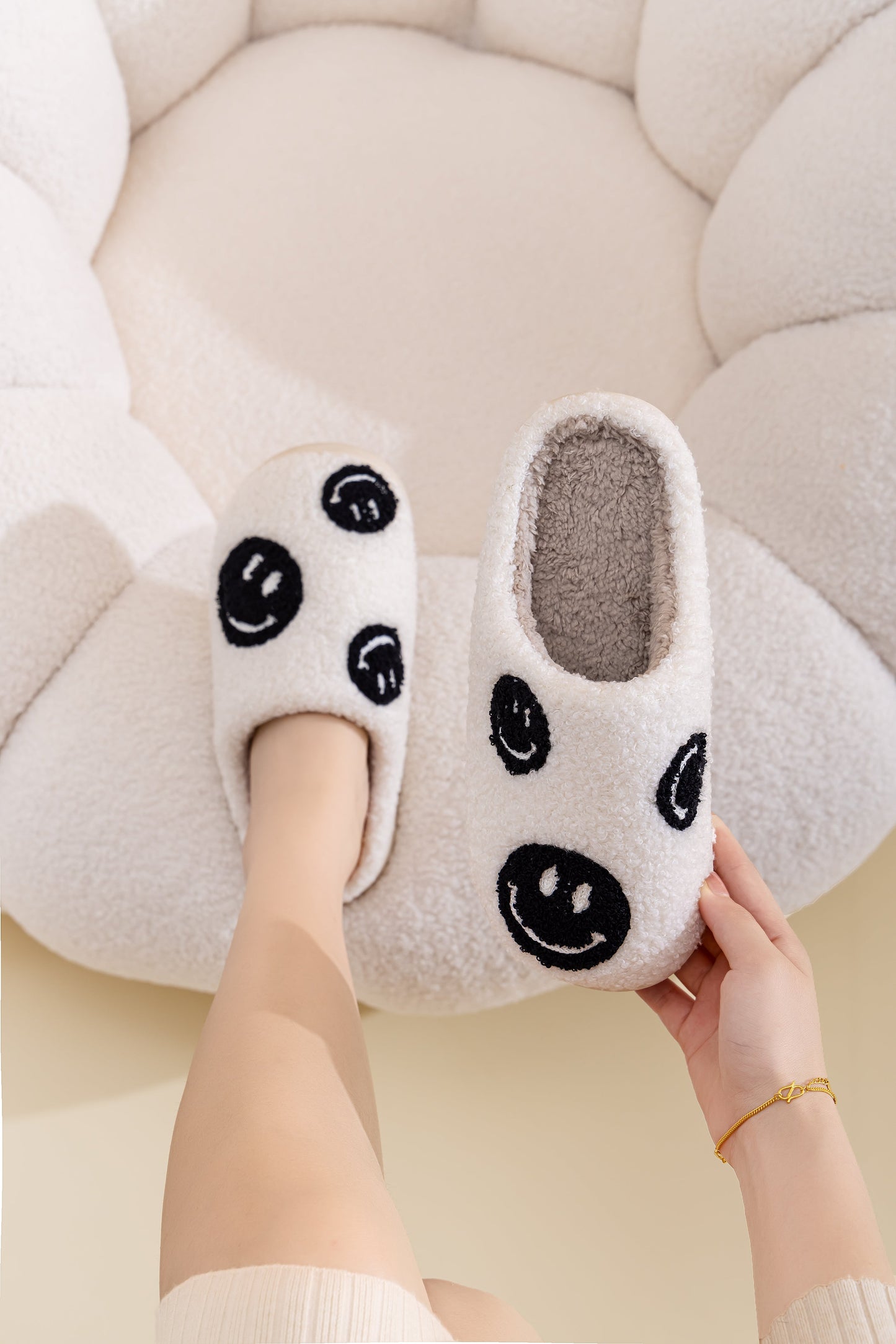 Smile Face Dot Illustrated Comfort Cozy Plush Fluffy Fur Slip On Cushion Slippers