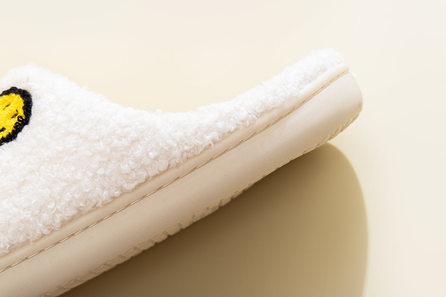 Smile Face Dot Illustrated Comfort Cozy Plush Fluffy Fur Slip On Cushion Slippers