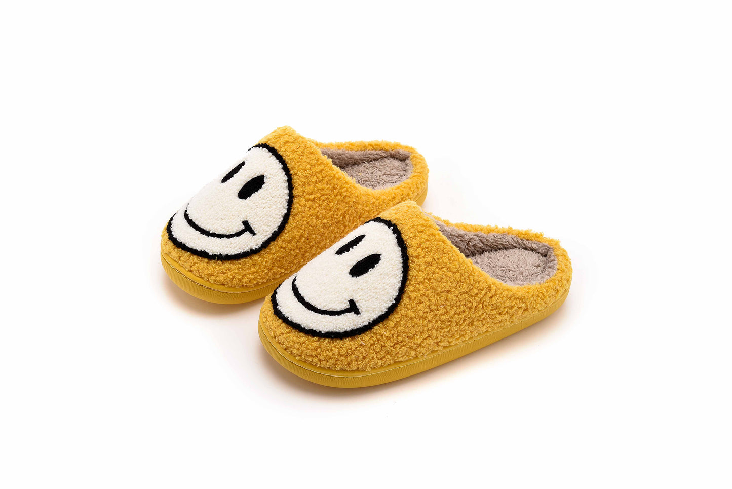 Retro Smile Face Patch Fur Slippers