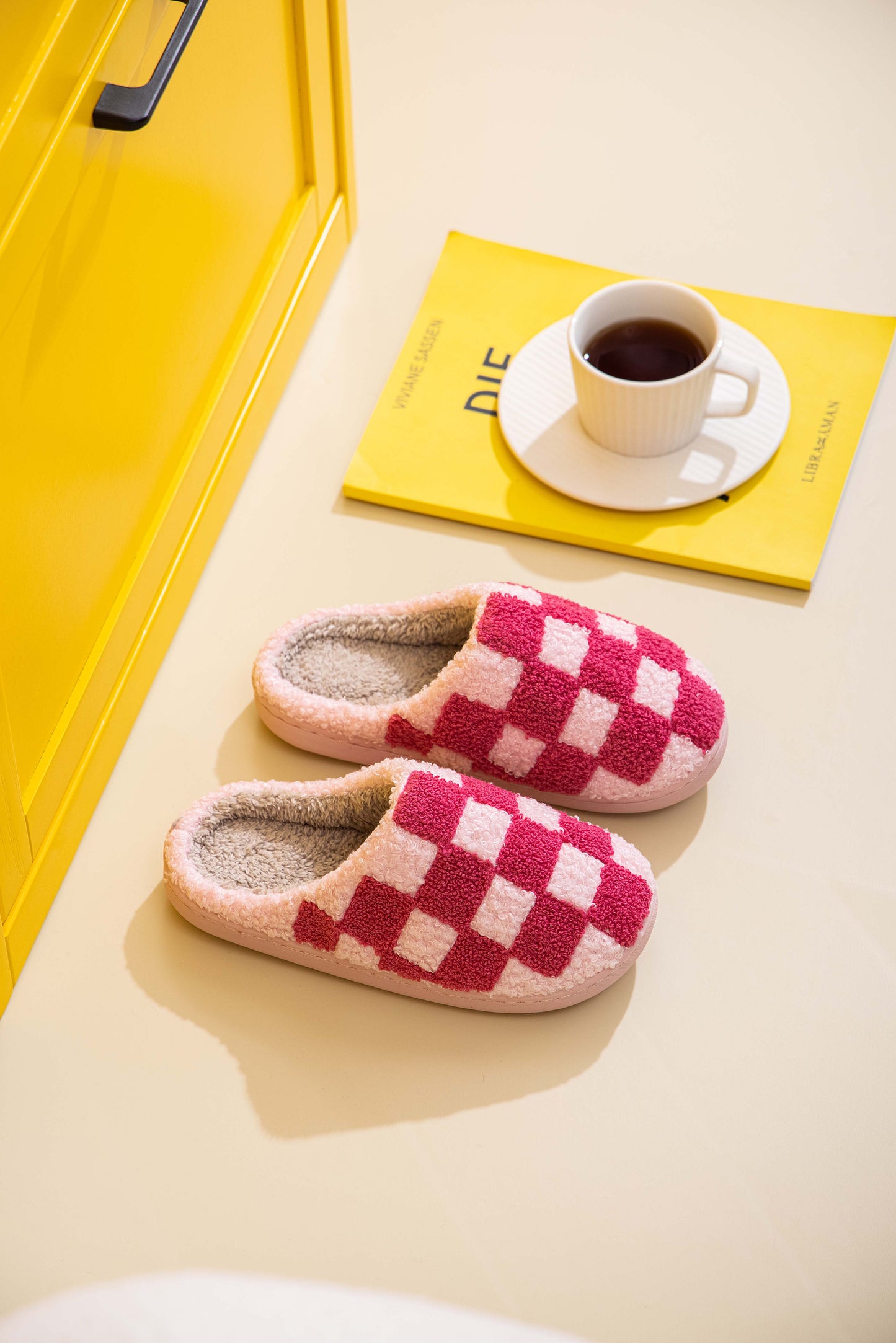 Checkered Pattern Illustrated Comfort Cozy Plush Fluffy Fur Slip On Cushion Slippers