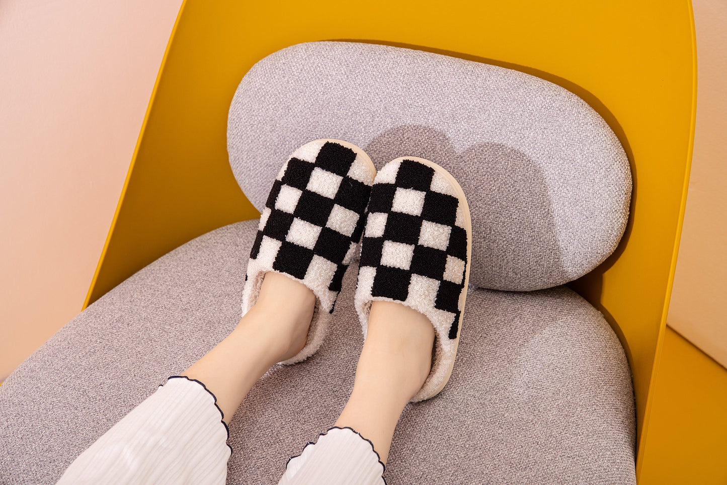 Checkered Pattern Illustrated Comfort Cozy Plush Fluffy Fur Slip On Cushion Slippers