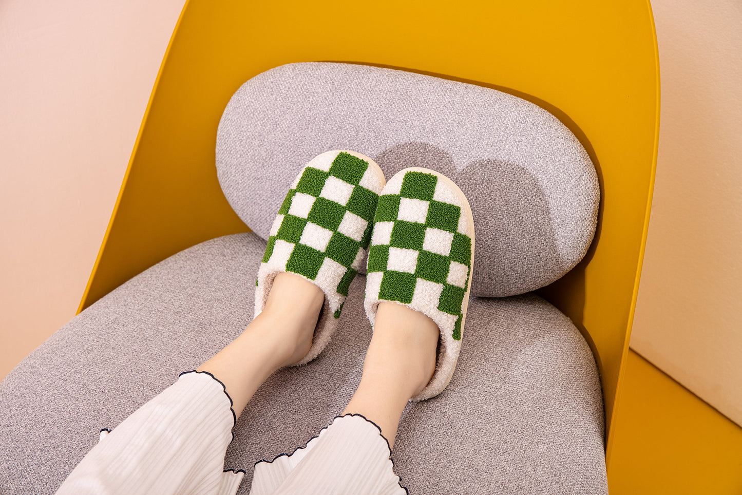 Checkered Pattern Illustrated Comfort Cozy Plush Fluffy Fur Slip On Cushion Slippers