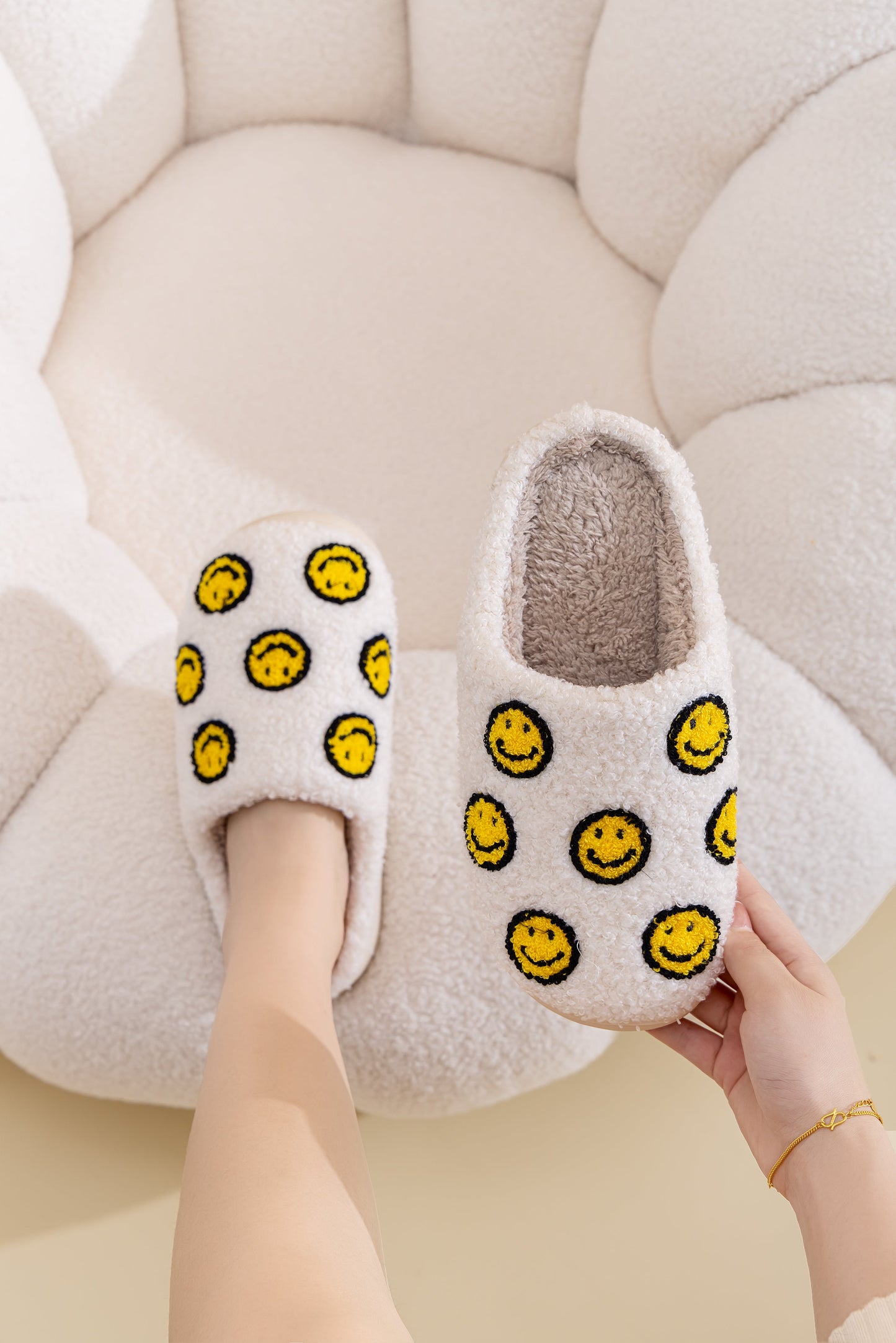Smile Face Dot Illustrated Comfort Cozy Plush Fluffy Fur Slip On Cushion Slippers